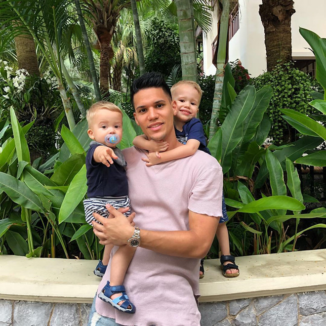 Thủ môn điển trai, cao 1,91 m của đội tuyển Philippines