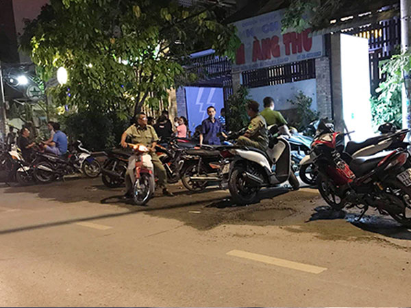 Gia đình chủ khách sạn ở Sài Gòn bị cướp khống chế bằng súng