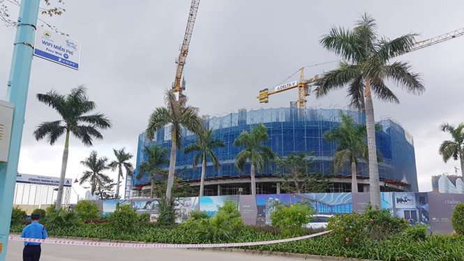 Giàn giáo dự án 30 tầng đổ sập, 2 công nhân thiệt mạng