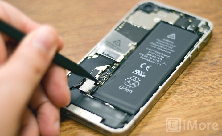 Thay pin iPhone ngay nhé, Apple sắp đóng chương trình thay pin giá ưu đãi