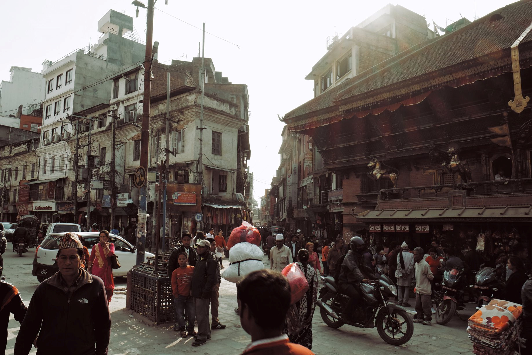 Nhịp sống thường nhật của người dân khu ổ chuột ở Nepal Nhịp sống thường nhật của người dân khu ổ chuột ở Nepal