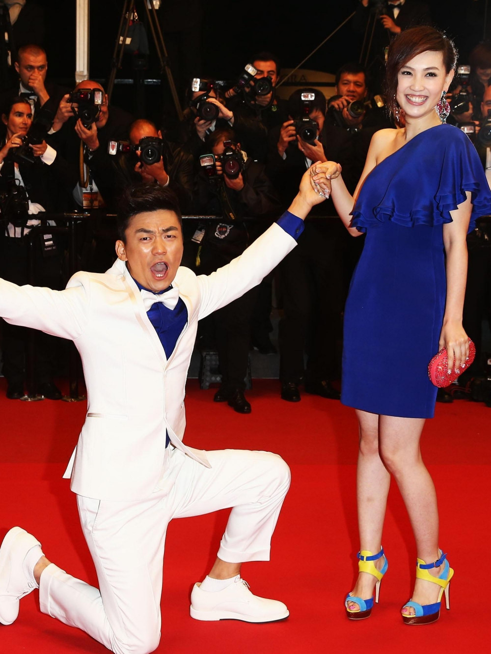 Vương Bảo Cường - ảnh đế giỏi võ nguy cơ lụi tàn vì cô vợ ngoại tình