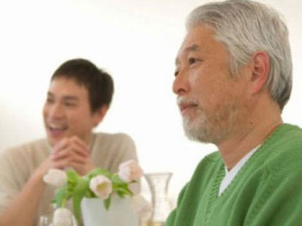 Nhậu với bố vợ, chàng rể chết lặng biết sự thật về con trai 3 tuổi