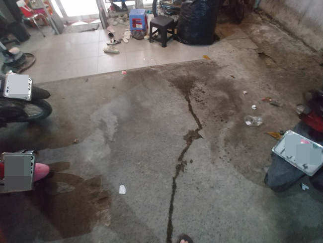 Mặc con tè bậy, phá rối nơi công cộng, các mẹ chỉ cần đọc thần chú trẻ con không biết gì là mọi người phải bỏ qua Mặc con tè bậy, phá rối nơi công cộng, các mẹ chỉ cần đọc thần chú trẻ con không biết gì là mọi người phải bỏ qua