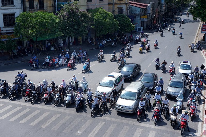 Dự báo thời tiết 4/12: Lý do Hà Nội nóng phát điên giữa mùa đông