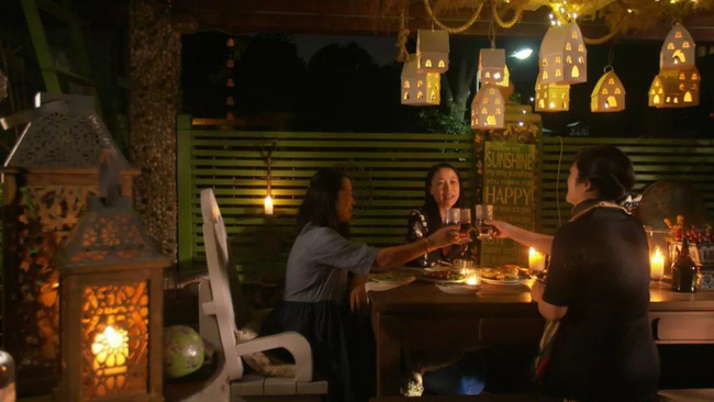 Tất bật nhiều năm tuổi trẻ, người phụ nữ tuổi 40 dành dụm tiền mua căn nhà vườn xinh xắn sống cuộc đời an yên