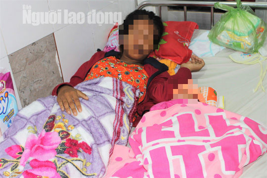 Sự thật vụ sản phụ 15 tuổi sinh con, bị chồng hành hạ, bắt ăn xin