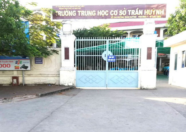 Phụ huynh nhận thiếu sót sau khi làm dân mạng dậy sóng chỉ vì chiếc quần của con gái