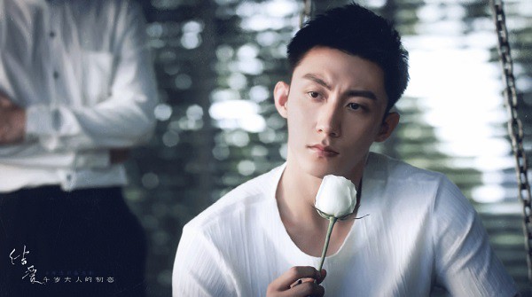 Tin đồn ngoại tình với Tiết Chi Khiêm còn chưa hết nóng, Lý Tiểu Lộ lại dính nghi vấn hẹn hò với đàn em Hoàng Cảnh Du