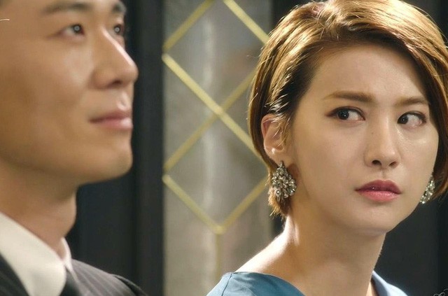 Chỉ một hành động mà vợ khiến chồng xanh mặt sau khi mượn 10 triệu để đưa bồ đi ăn nhà hàng