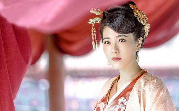 Cách trả thù chồng ngoại tình sốc không thể tưởng của người đàn bà trong tiểu thuyết gây tranh cãi dữ dội