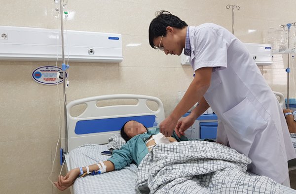 Bỗng chán ăn, người phụ nữ 39 tuổi đi khám phát hiện ung thư dạ dày di căn