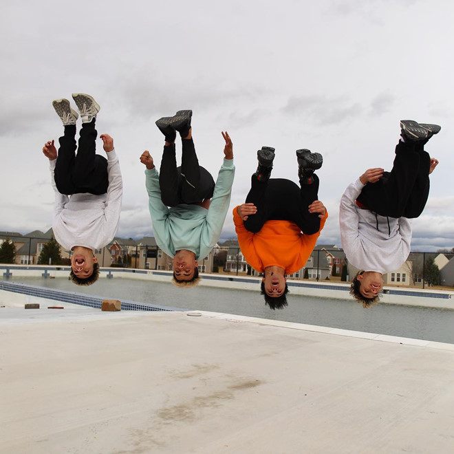 4 anh em điển trai, chưa quá 25 tuổi đã sở hữu tài sản triệu đô