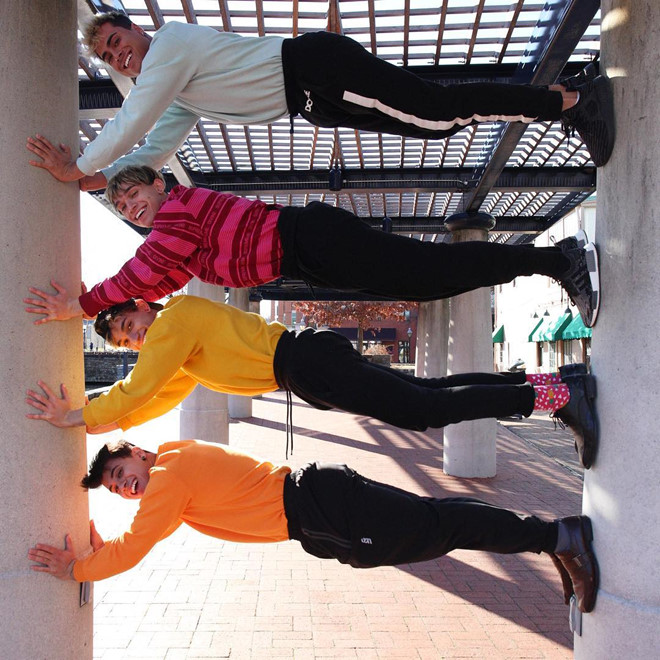 4 anh em điển trai, chưa quá 25 tuổi đã sở hữu tài sản triệu đô