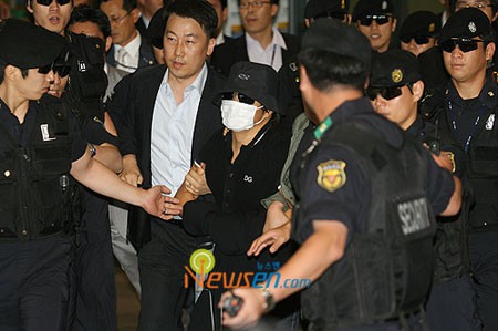 Cuộc đời thảm khốc của sao nữ Vườn sao băng: Bị ép tiếp khách hơn 100 lần, chết trong uất hận