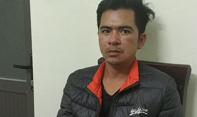 Bắt khẩn cấp gã hàng xóm cưỡng bức bé gái 7 tuổi