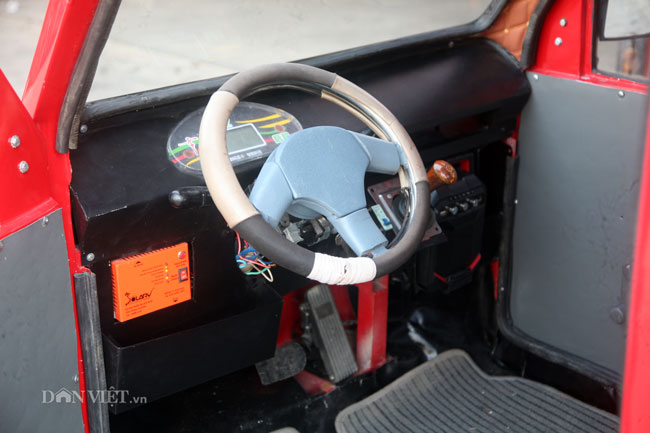 Video ảnh: Nam sinh trường huyện chế ô tô chạy bằng năng lượng mặt trời