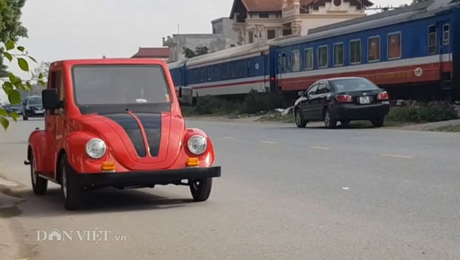 Video ảnh: Nam sinh trường huyện chế ô tô chạy bằng năng lượng mặt trời