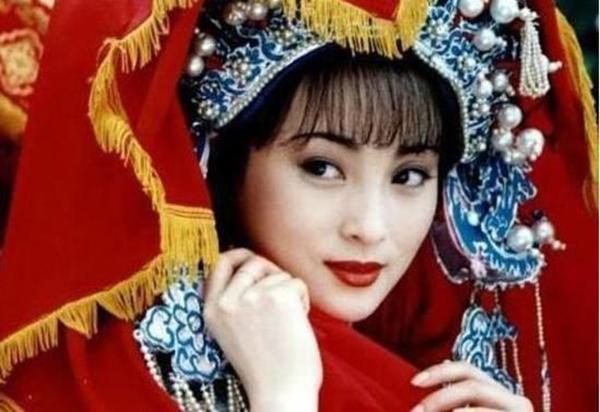 Tưởng Cần Cần - Mỹ nhân 3 lần phụ lòng Quỳnh Dao và chuyện tình người đẹp - quái vật