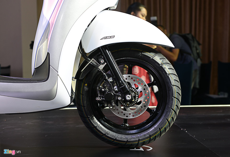 Chi tiết Yamaha Grande 2018 - Dáng mới, động cơ hybrid