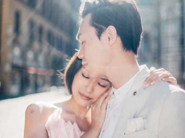 Đòi chia tay vì người yêu đi hát karaoke có tay vịn, cô gái nhận được nhắn tin điếng người