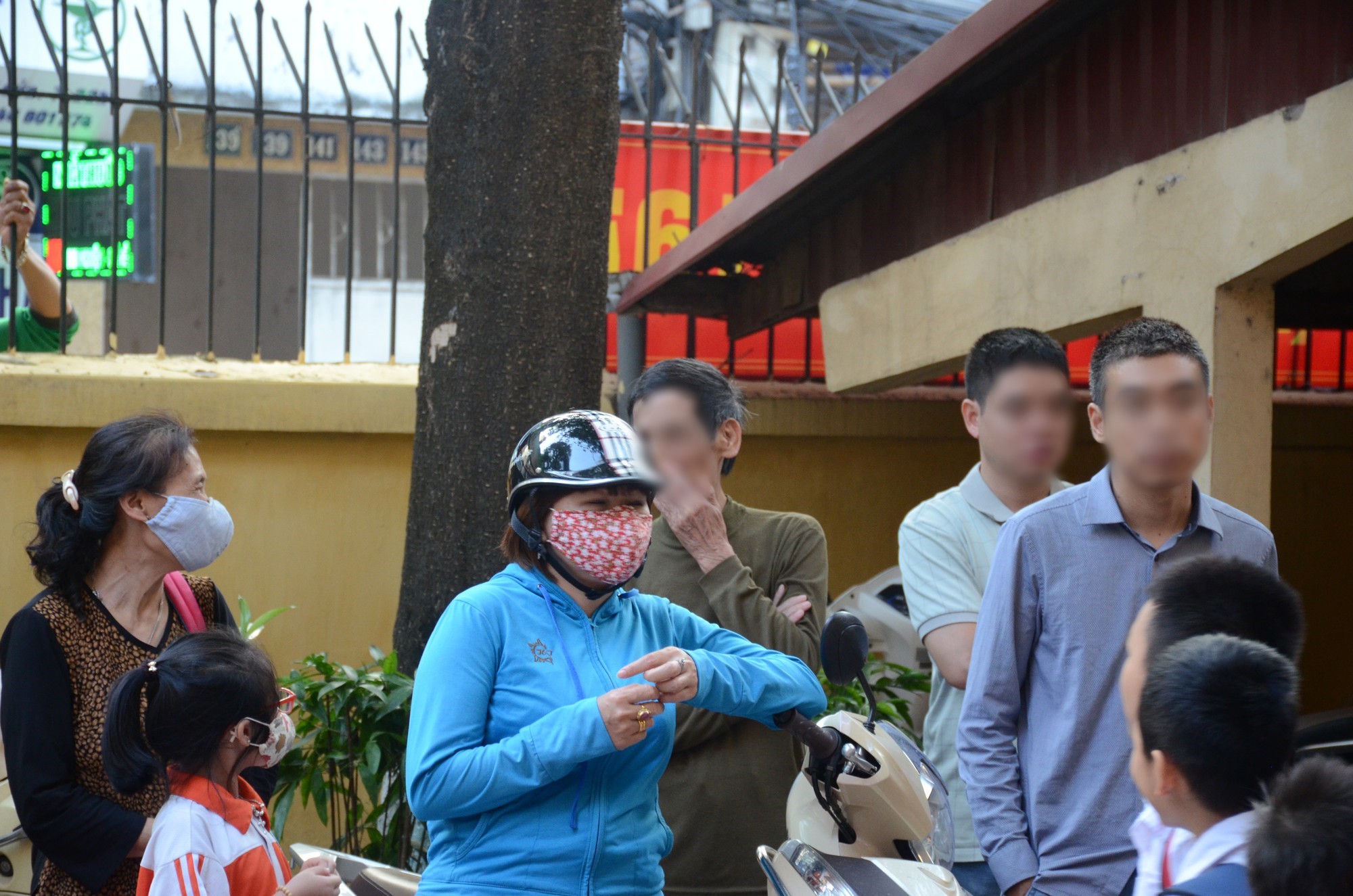 Nam sinh lớp 2 kể lại giây phút cô giáo chủ nhiệm cho bạn tát 50 cái vào mặt bạn cùng lớp