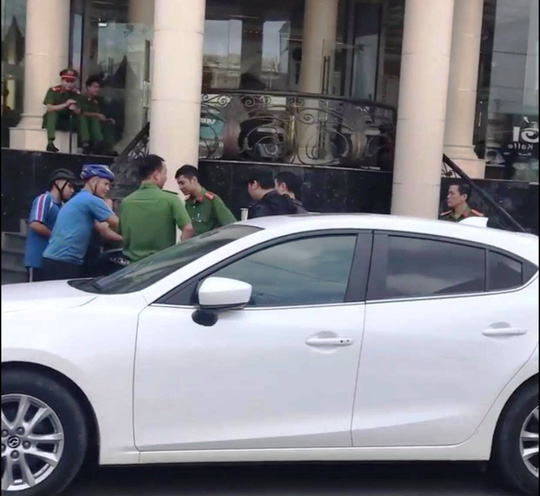 Đột kích quán karaoke Luxury, phát hiện 200 người sử dụng ma túy