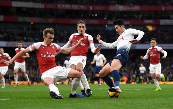 Son Heung-min thoát án treo giò sau pha ăn vạ ở derby London