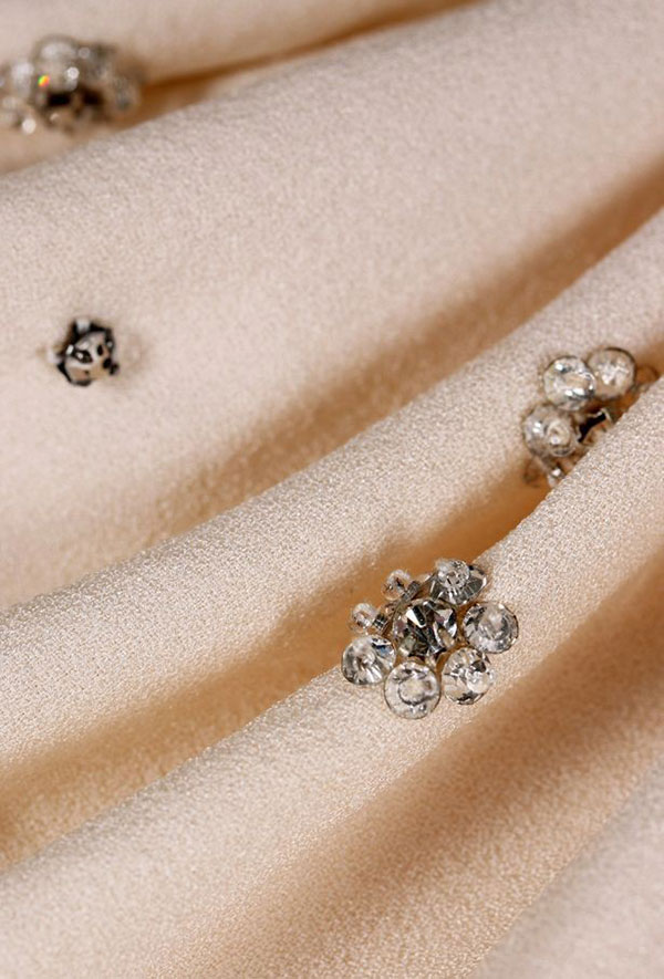 Chiếc đầm có số phận lênh đênh nhất của Công nương Diana: được mua tại cửa hàng đồ sida với giá rẻ bèo, nay lại chuẩn bị được đấu giá hàng tỷ