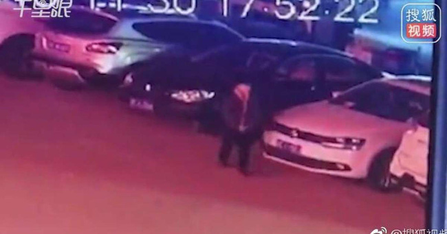 Vợ dựng chuyện con trai bị bắt cóc để thử lòng chồng và cái kết không tưởng, CĐM đòi xử lý nghiêm minh vì dám lừa cả xã hội