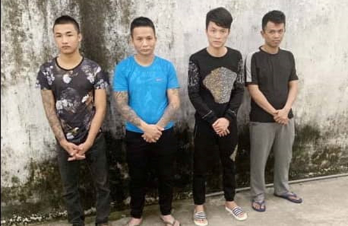 Tiếp viên quán karaoke bị nhốt vào nhà nghỉ, ép đi khách