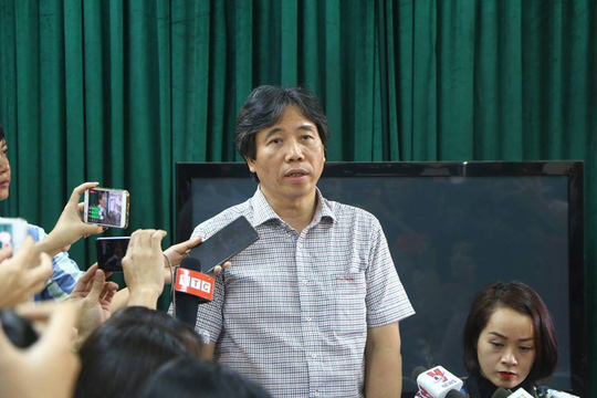 Hiệu trưởng trả lời vòng vo câu hỏi cô giáo chỉ đạo tát học sinh là con lãnh đạo quận