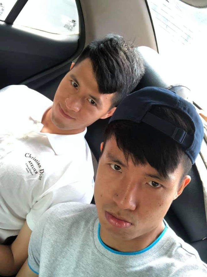 Được hỏi bao giờ mới chia tay Đình Trọng, Tiến Dũng khẳng định chắc nịch: Mãi mãi không!