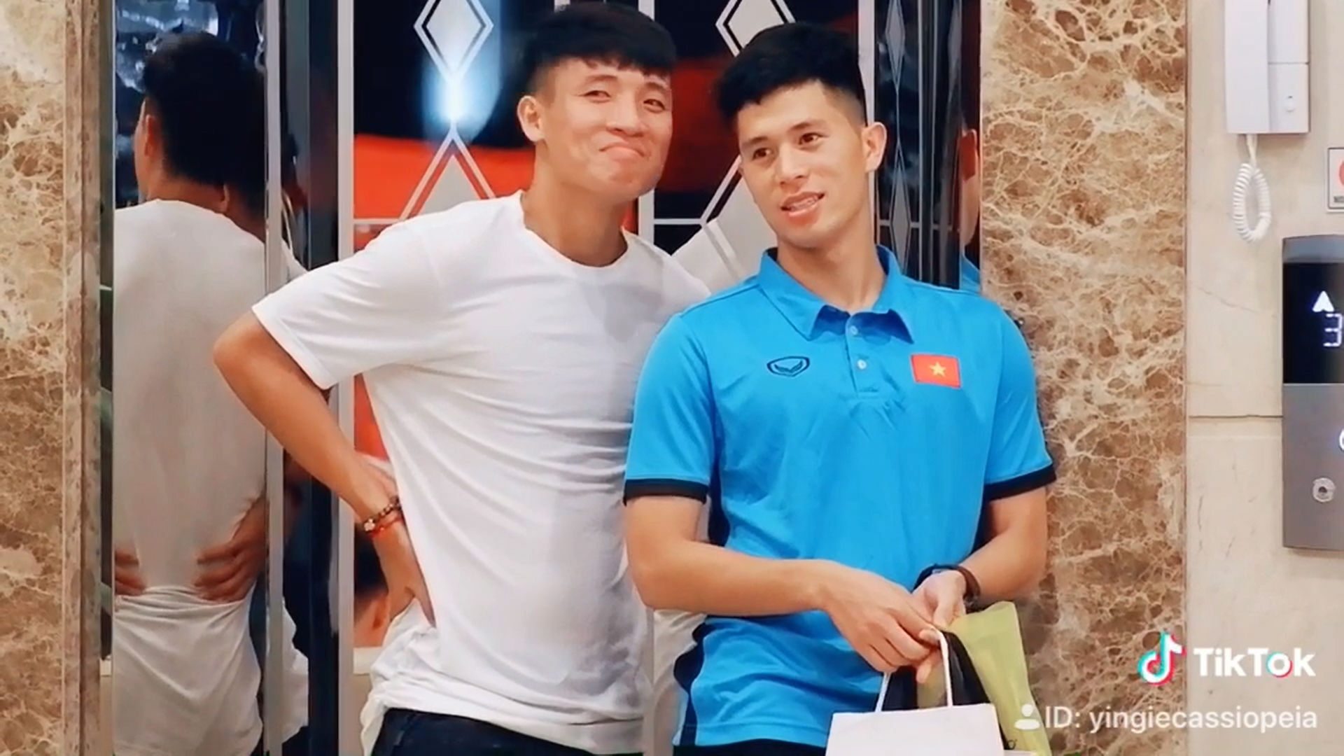 Được hỏi bao giờ mới chia tay Đình Trọng, Tiến Dũng khẳng định chắc nịch: Mãi mãi không!