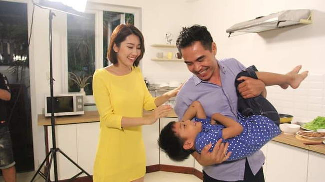 Kết phim Gạo nếp gạo tẻ: Kiệt - Hân quay lại với nhau và lại... có con? Kết phim Gạo nếp gạo tẻ: Kiệt - Hân quay lại với nhau và lại... có con?