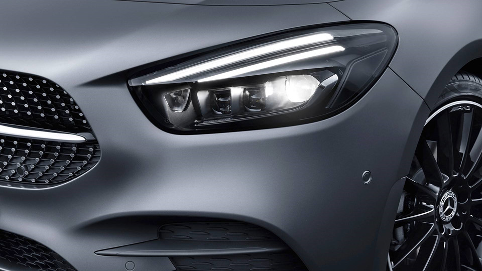 Mercedes-Benz B-Class 2019 giá hơn 34.000 USD tại Anh