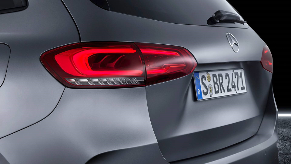 Mercedes-Benz B-Class 2019 giá hơn 34.000 USD tại Anh