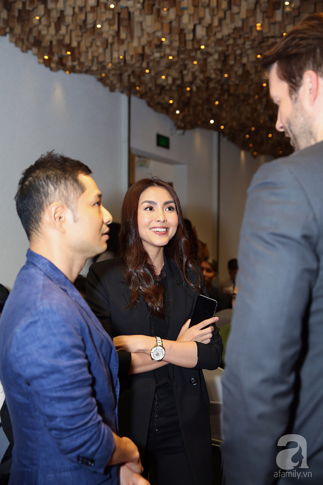 Chính thức quay lại showbiz sau 6 năm theo chồng bỏ cuộc chơi, Tăng Thanh Hà xuất hiện đẳng cấp và sang trọng