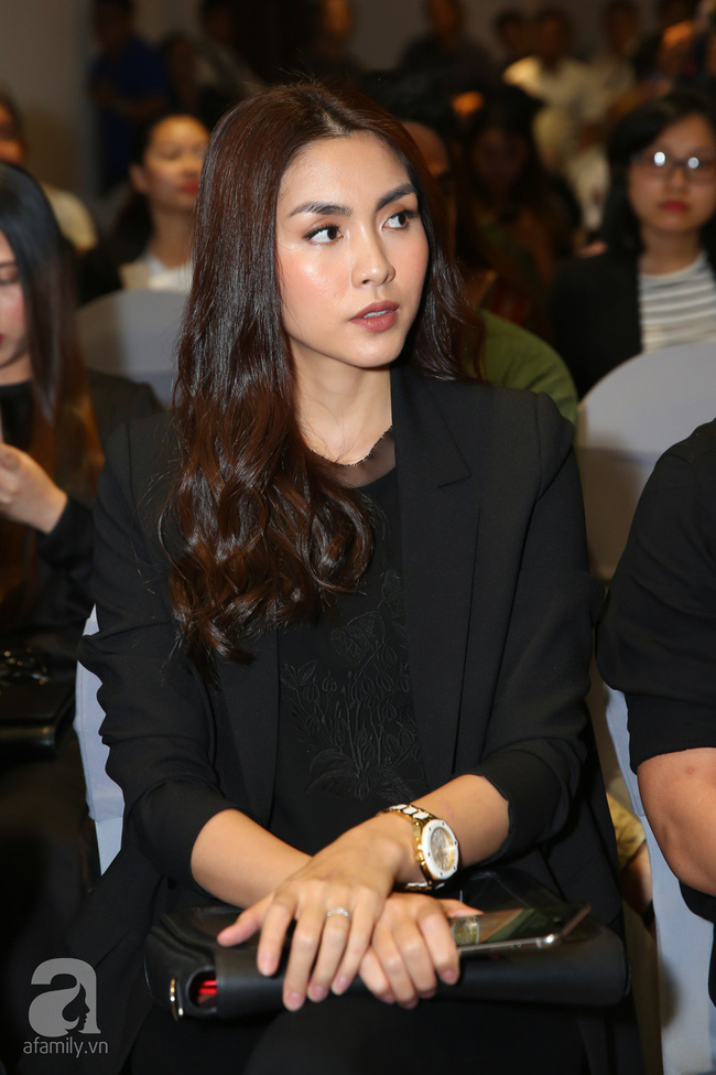 Chính thức quay lại showbiz sau 6 năm theo chồng bỏ cuộc chơi, Tăng Thanh Hà xuất hiện đẳng cấp và sang trọng