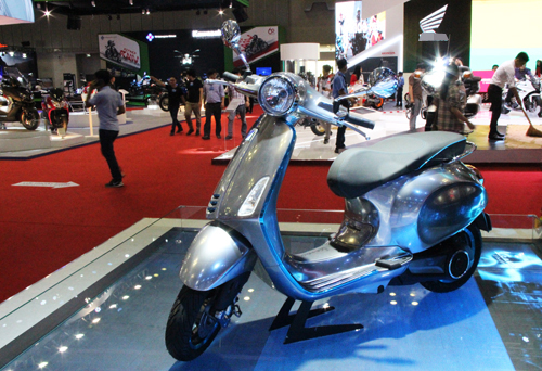 Xe máy điện Vespa Elettrica bán tại Việt Nam vào 2019
