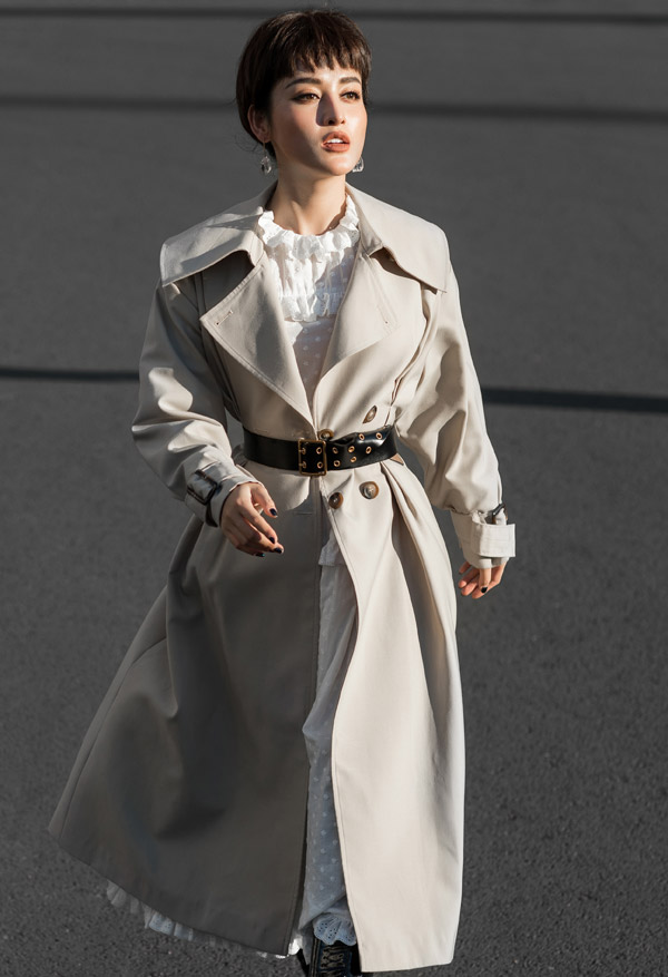 Huyền My bất ngờ để tóc tém trong bộ ảnh street style