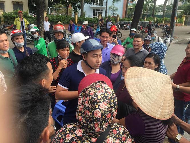 Bảo vệ thuộc VFF phe vé trận bán kết bị phạt 200.000 đồng