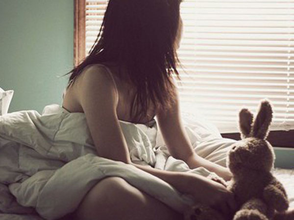 Người cha hiếp dâm con gái nhiều lần trong 3 năm đến công an đầu thú