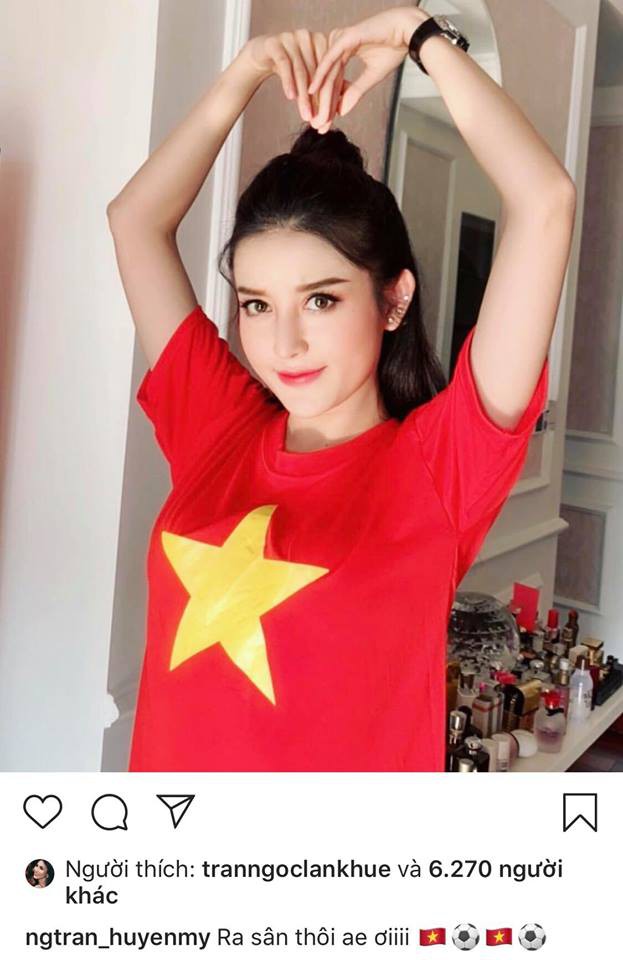 Cường Đô La dắt tay bạn gái ra Hà Nội, hòa cùng dàn mỹ nhân Vbiz lên sân Mỹ Đình cổ vũ bóng đá