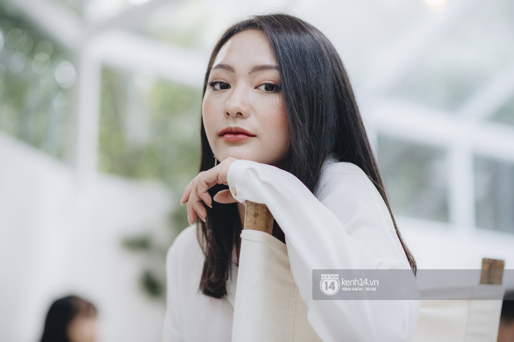 Nữ sinh đang hot nhất ĐH FPT: Tuổi tác không quan trọng, nhưng để lấy chồng hơn 23 tuổi như mẹ thì nhất định không