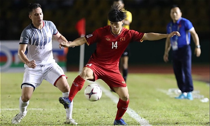 Báo Philippines lo đội nhà yếu cả công lẫn thủ