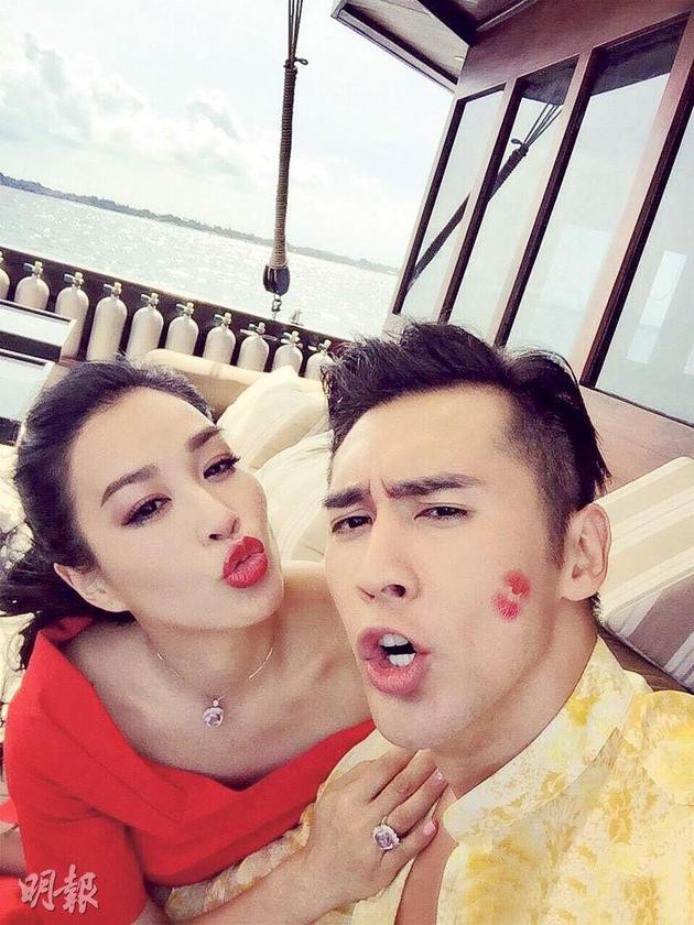 Nỗi khổ của mỹ nhân gốc Việt U50 sau khi lấy chồng kém 12 tuổi