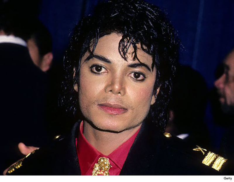 Vừa bị bắt vì tội hành hung, nữ phạm nhân đã gây bão MXH Mỹ vì đôi mắt kỳ quặc hiếm có