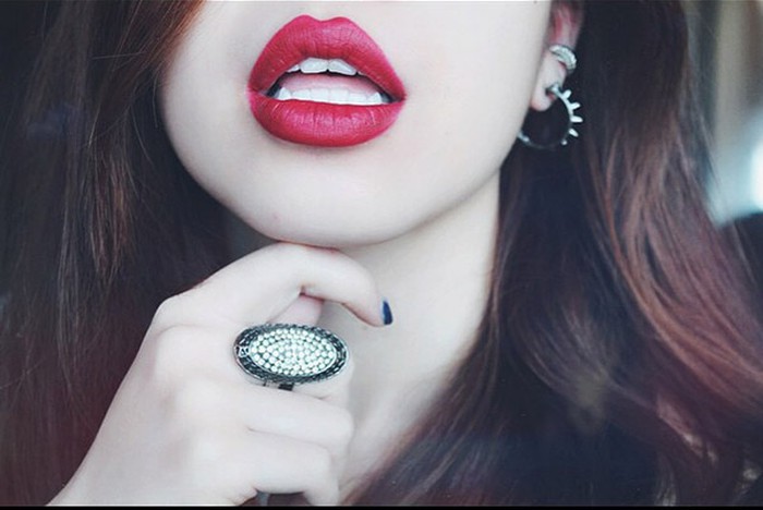 Nhìn môi đoán vận mệnh, phụ nữ mà có môi này thì hậu vận sung sướng như bà hoàng