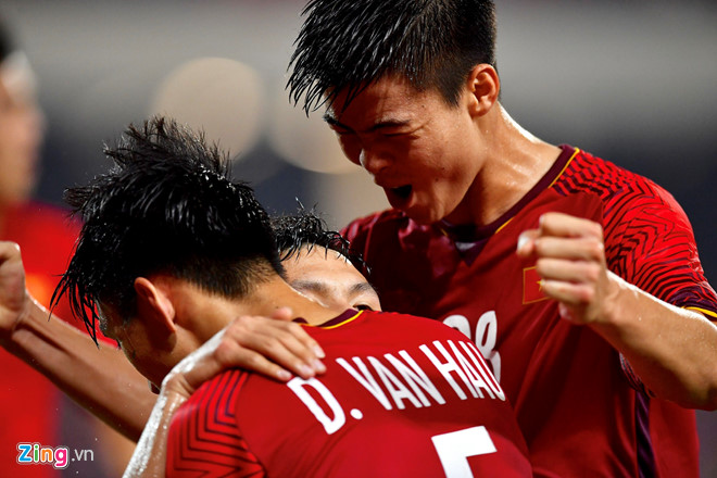 CĐV sang cổ vũ bóng đá ở Malaysia cần tránh khu vực có biểu tình